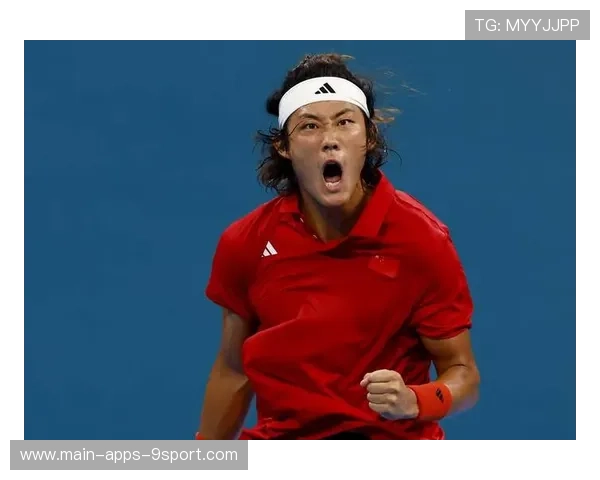 中网男单首轮，张之臻0-2负于阿特马纳，中国男子网球张之臻