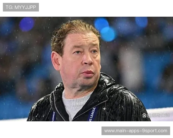 申花攻守稳定性提升斯卢茨基体系成型，申花球员申思